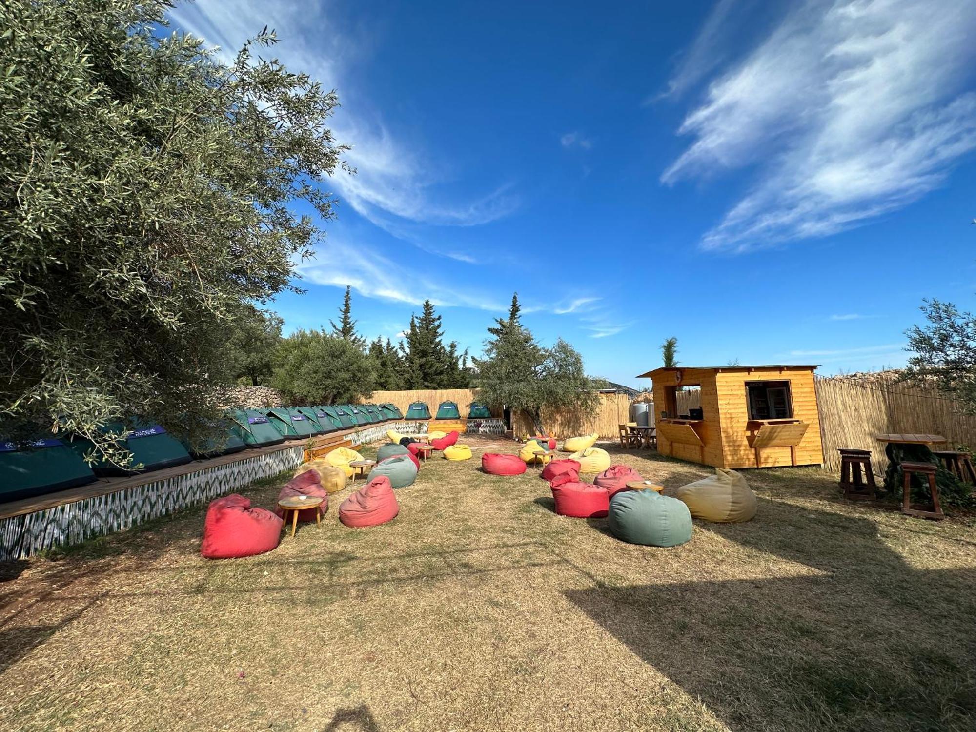 Alt Camping Hotell Dhërmi Eksteriør bilde